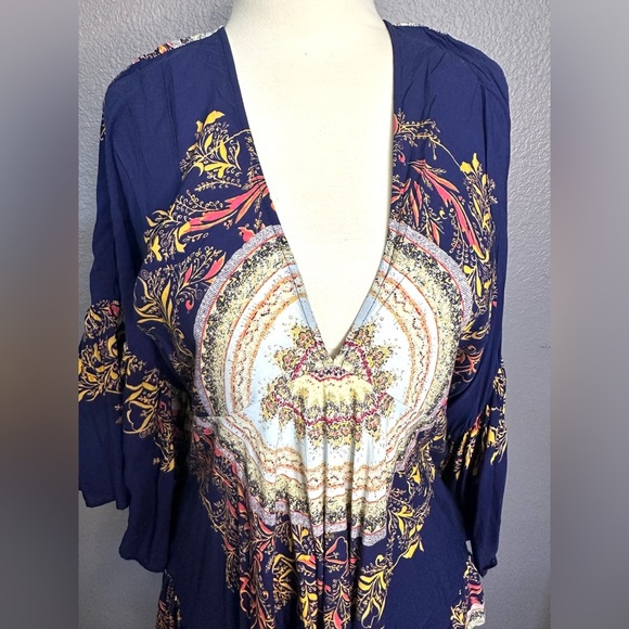 Free People Women's Sunset Dreams Oversized Boho Artsy Flowy Blue Blouse - Picture 6 of 10